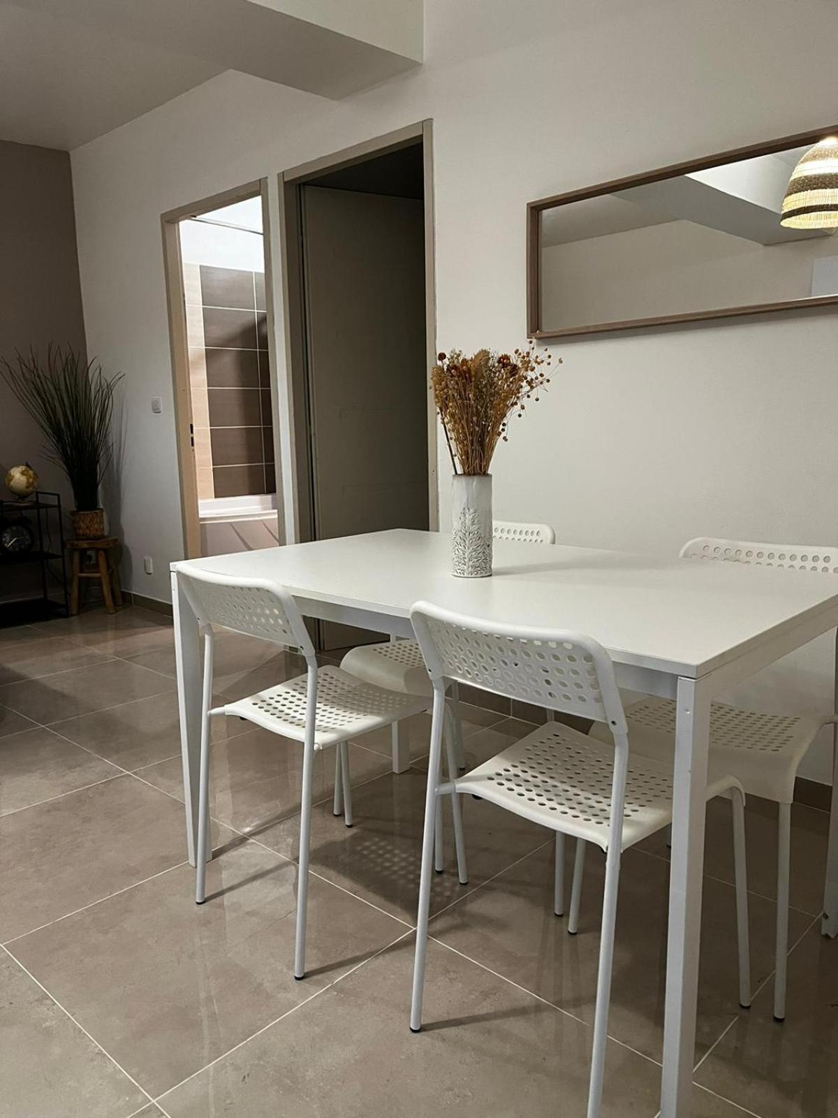 Appartement Des Carmes Ним Экстерьер фото