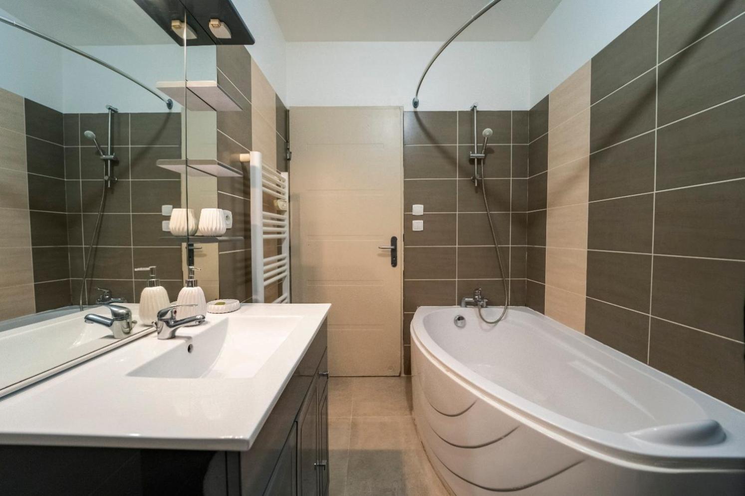 Appartement Des Carmes Ним Экстерьер фото
